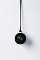 Anhänger, 2012. 3 Kameralinsen, Edelstahl, Silber. D 3,5 cm, H 2,8 cm (mit Öse: 4,2 cm)